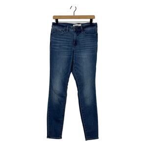 Athleta Sculptek Skinny Jeans Size 8 Blue Denim Whiskers Mid Rise Dark Wash